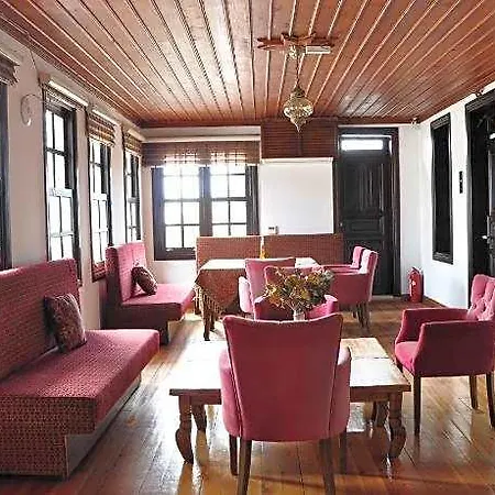 Kosa Boutique Hotel 3*
